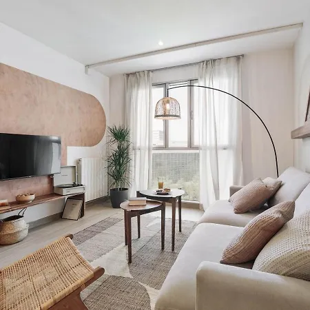 Sole - 2 Bedrooms In Poblenou Barcelona